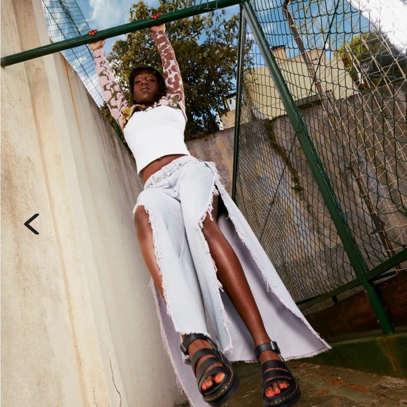 Doc Marten Sandals. Women’s 10/42 - Picture 4 of 6